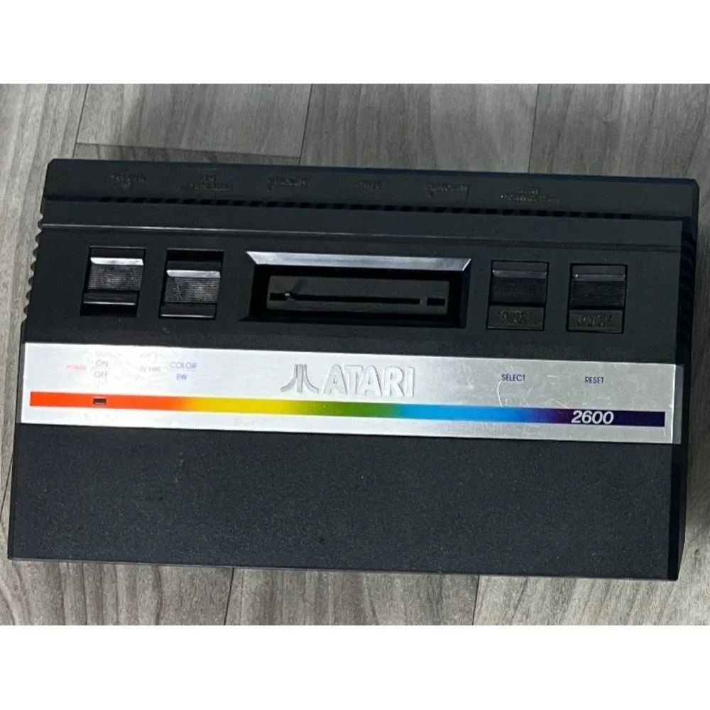 1 Chip Atari 2600 JR Console Only Very Rare Collectors Item‎